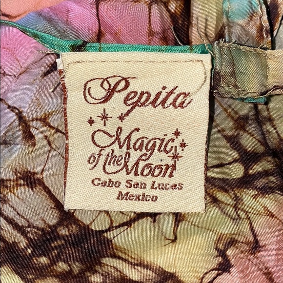 Cover up - Picture 2 of 2